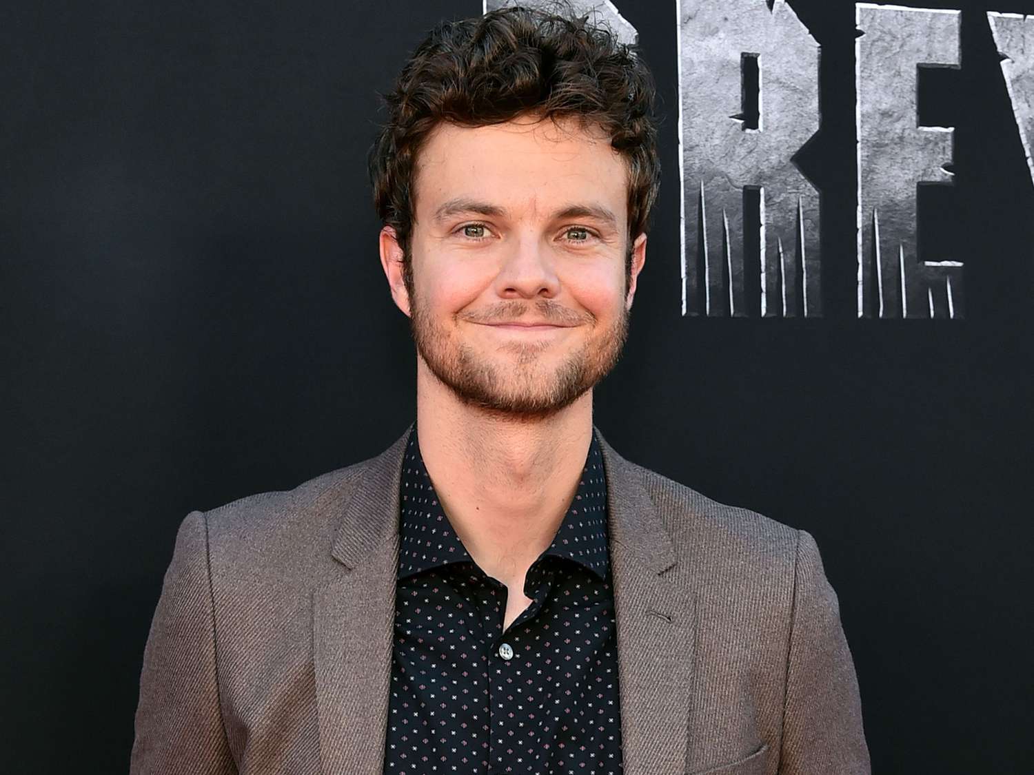Jack Quaid attends the Prey Premiere at Regency Village Theatre in Los Angeles, California on August 2, 2022