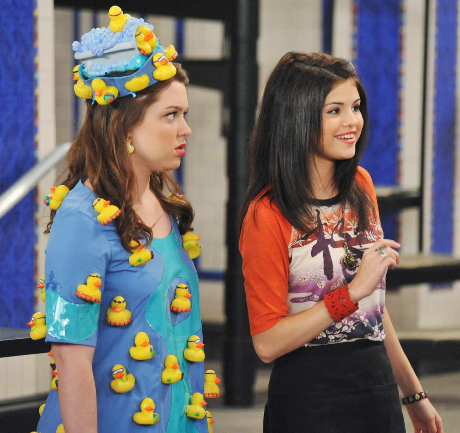 Jennifer Stone, Selena Gomez, Willie Garson appearing in the ABC tv series 'Wizards of Waverly Place', episode 'Fashion Week'.
