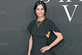 HOLLYWOOD, CALIFORNIA - FEBRUARY 28: Courteney Cox attends premiere of STARZ "Shining Vale" - red carpet at TCL Chinese Theatre on February 28, 2022 in Hollywood, California. (Photo by Leon Bennett/Getty Images)