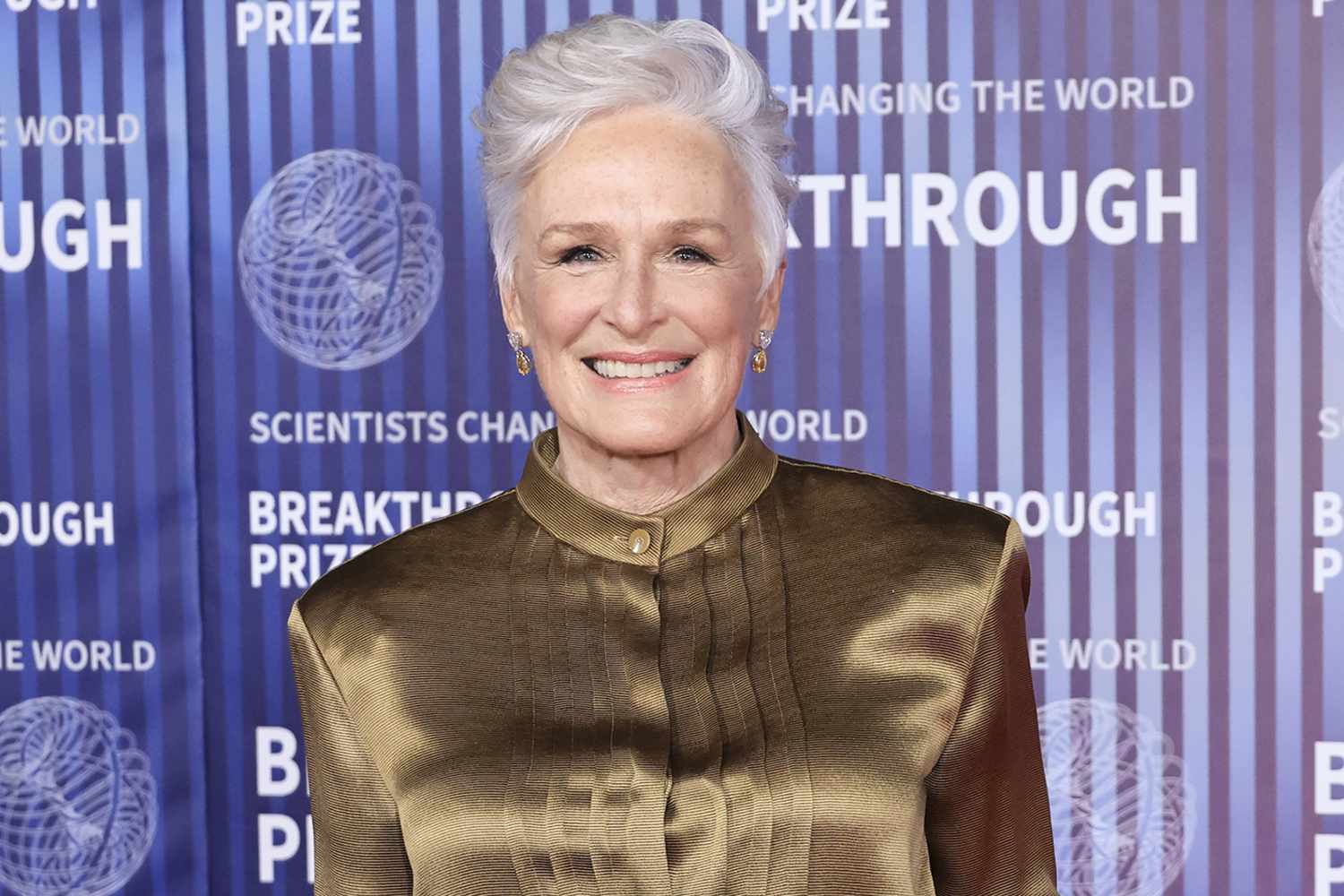 Glenn Close at the tenth Breakthrough Prize ceremony held at the Academy Museum of Motion Pictures