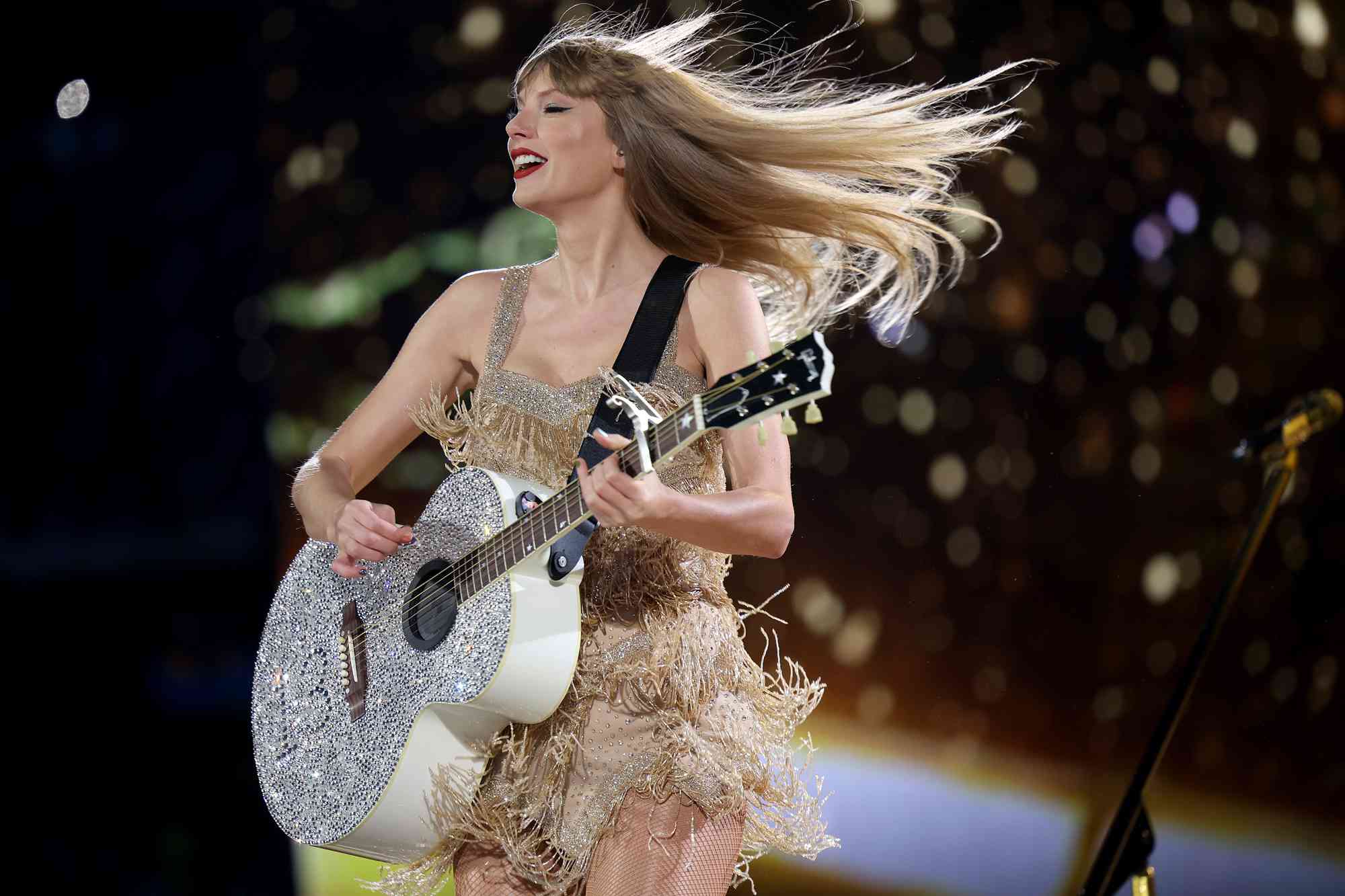 FOXBOROUGH, MASSACHUSETTS - MAY 19: EDITORIAL USE ONLY Taylor Swift performs onstage during "Taylor Swift | The Eras Tour" at Gillette Stadium on May 19, 2023 in Foxborough, Massachusetts.