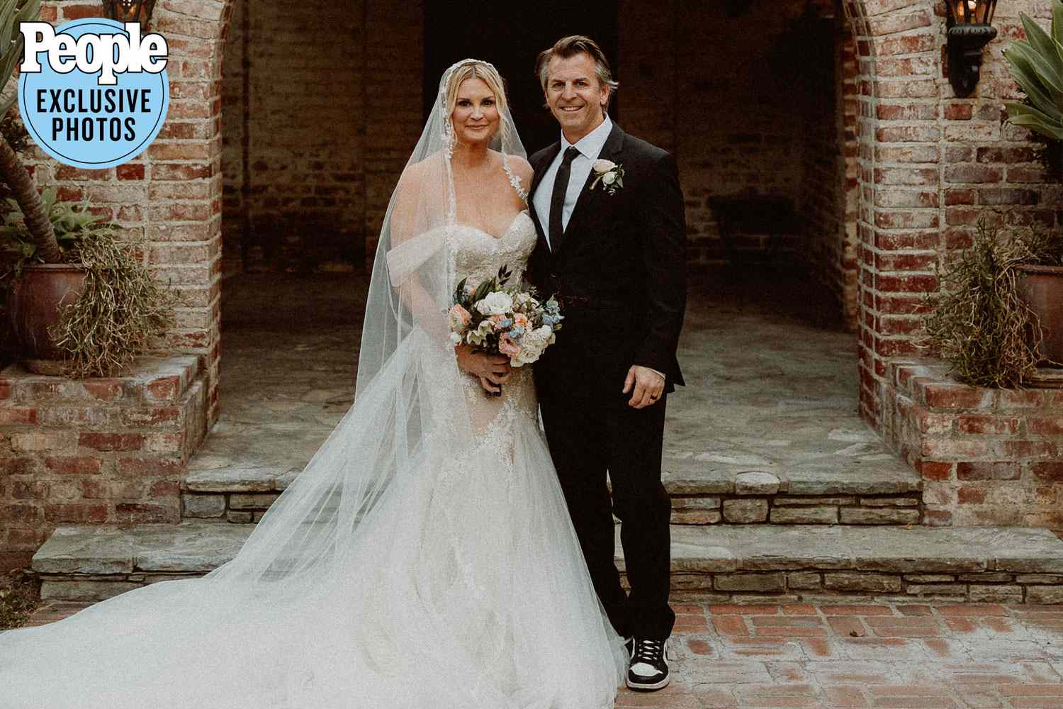 Friends Actress Bonnie Somerville Marries Dave McClain: ‘I Believe in True Love Now, It’s Never Too Late'. Credit: Gina & Ryan Photography