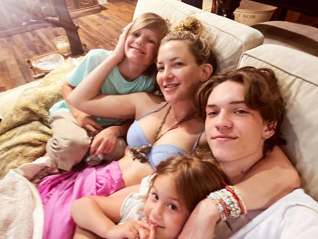Kate Hudson with kids