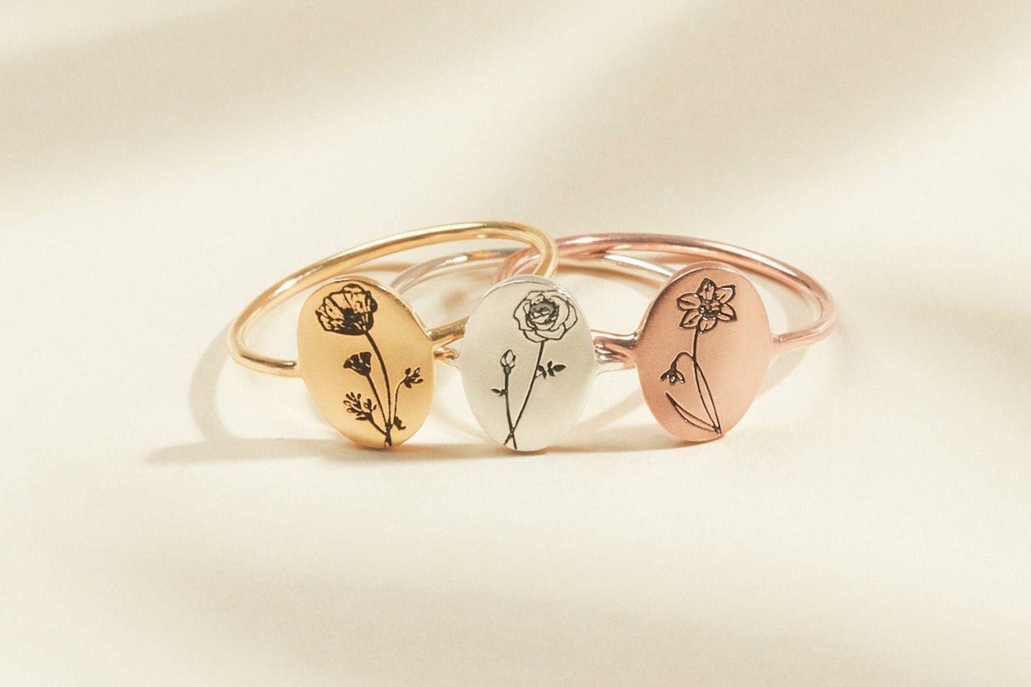 Etsy Caitlyn Minimalist Birth Flower Ring