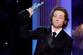 LOS ANGELES, CALIFORNIA - FEBRUARY 26: Jeremy Allen White accepts the Outstanding Performance by a Male Actor in a Comedy Series award for “The Bear” onstage during the 29th Annual Screen Actors Guild Awards at Fairmont Century Plaza on February 26, 2023 in Los Angeles, California. (Photo by Kevin Winter/Getty Images)