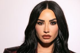 Demi Lovato to Star in âA Very Demi Holiday Specialâ on the Roku Channel