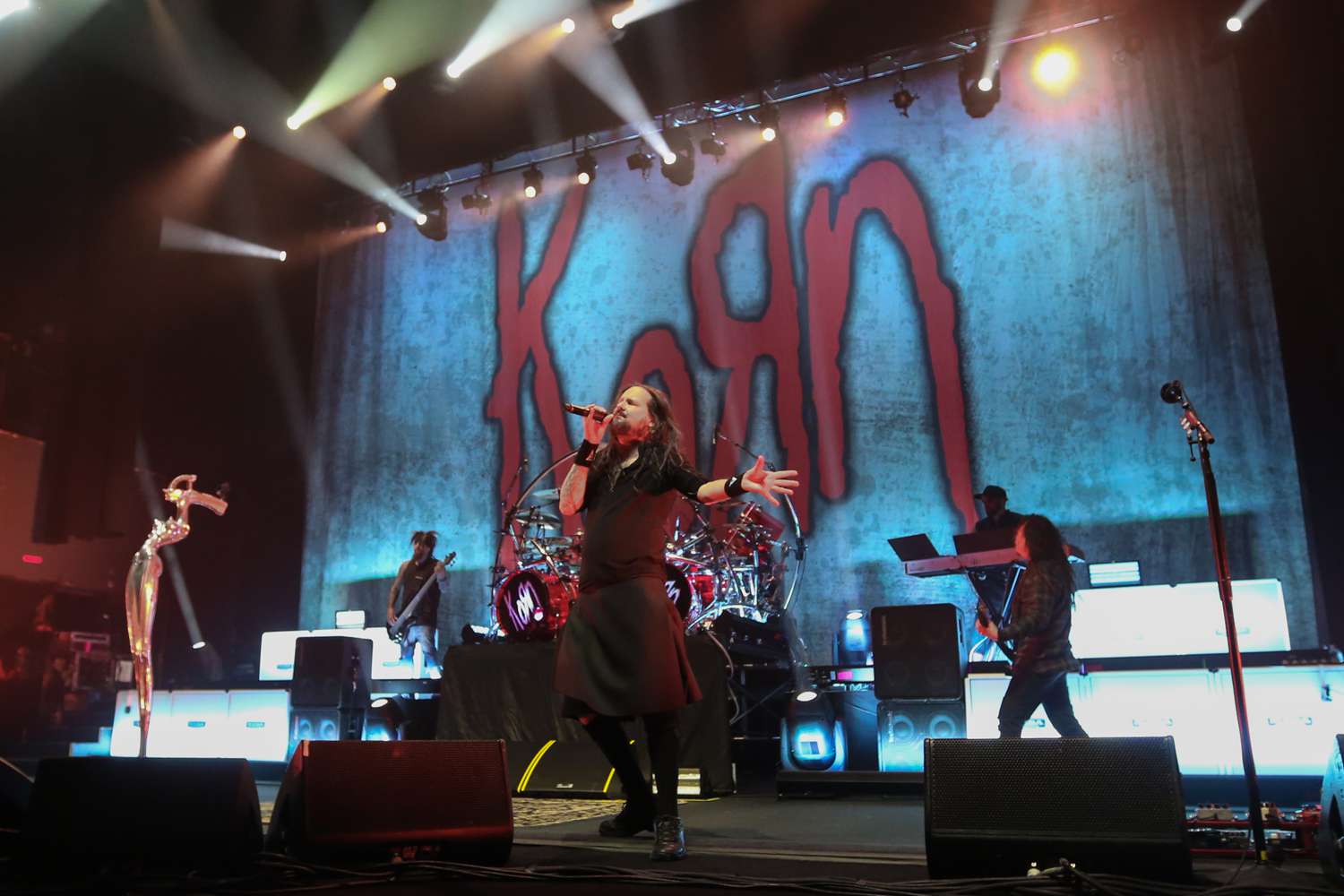 Brian 'Head' Welch, Reginald 'Fieldy' Arvizu, Jonathan Davis, Ray Luzier and James ÃÂMunkyÃÂ Shaffer of the Metal Band Korn perform live at at the Ace Hotel Theatre for SiriusXM at The Theatre at Ace Hotel on October 21, 2016 in Los Angeles, California. 