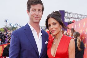 Paul Bernon and Bethenny Frankel attend the 2022 MTV Movie & TV Awards: UNSCRIPTED at Barker Hangar in Santa Monica, California and broadcast on June 5, 2022