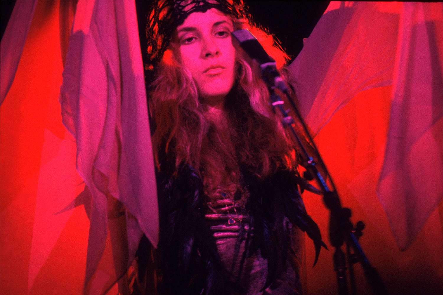 American singer Stevie Nicks, of the group Fleetwood Mac, performs onstage at the Alpine Valley Music Theater, East Troy, Wisconsin, July 19, 1978.
