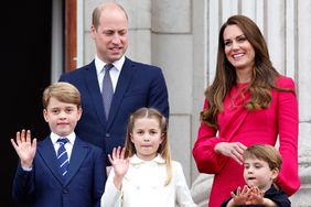 Prince George of Cambridge, Prince William, Duke of Cambridge, Princess Charlotte of Cambridge, Prince Louis of Cambridge and Catherine, Duchess of Cambridge stand on the balcony of Buckingham Palace following the Platinum Pageant on June 5, 2022 in London, England. The Platinum Jubilee of Elizabeth II is being celebrated from June 2 to June 5, 2022, in the UK and Commonwealth to mark the 70th anniversary of the accession of Queen Elizabeth II on 6 February 1952.