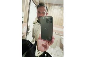 Ben Affleck Shows Off His 'Wedding Changing Area' — the Vegas Chapel Bathroom