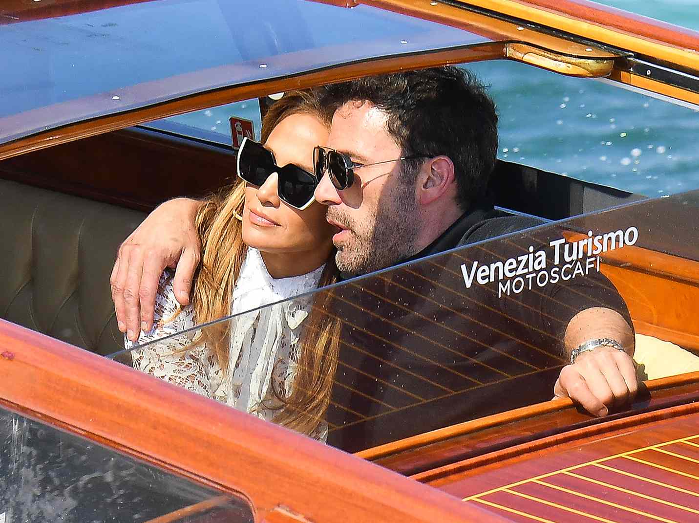 VENICE, ITALY - SEPTEMBER 09: Jennifer Lopez and Ben Affleck arrive at the 78th Venice International Film Festival on September 09, 2021 in Venice, Italy.