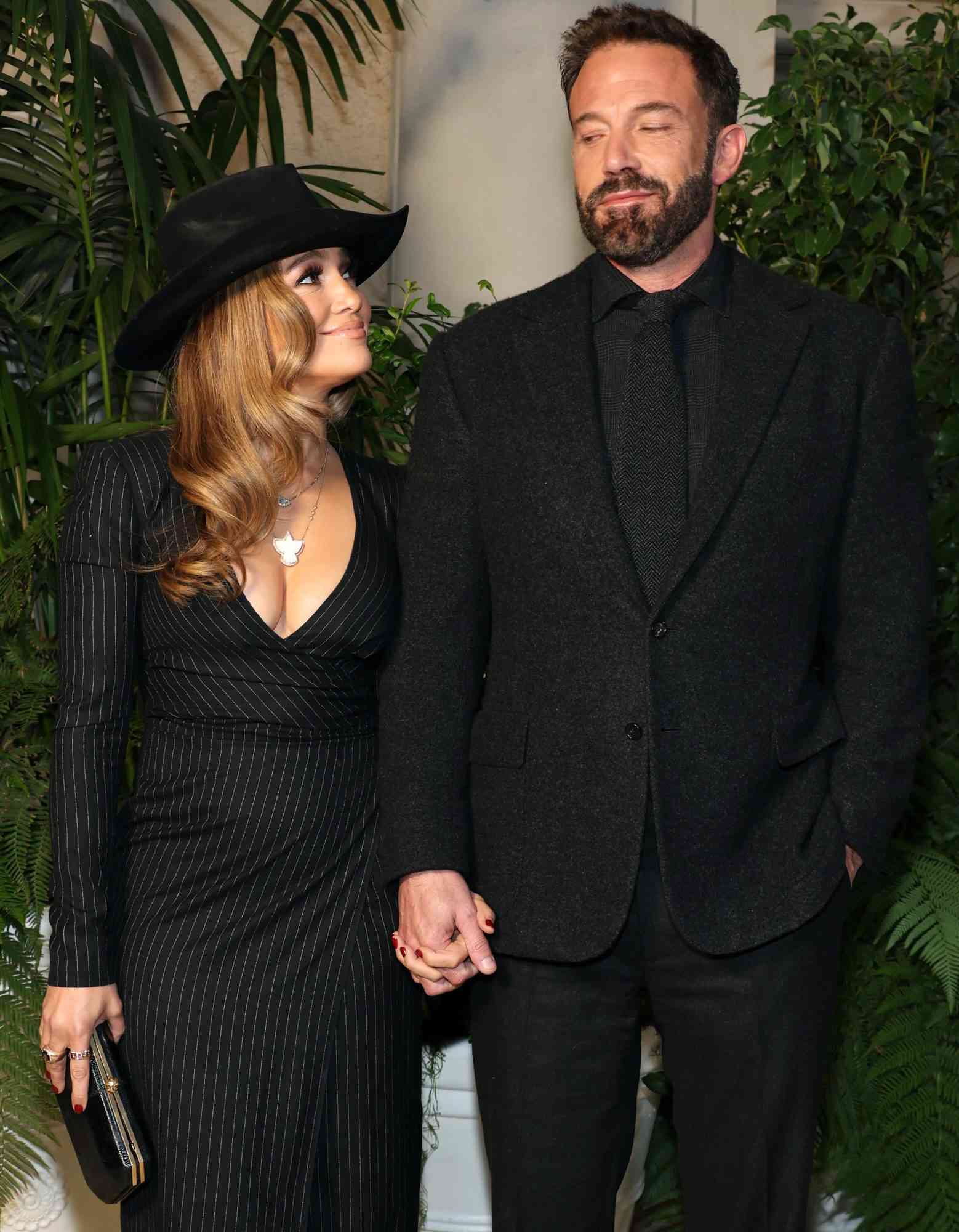 SAN MARINO, CALIFORNIA - OCTOBER 13: (L-R) Jennifer Lopez and Ben Affleck attend the Ralph Lauren SS23 Runway Show at The Huntington Library, Art Collections, and Botanical Gardens on October 13, 2022 in San Marino, California. (Photo by Amy Sussman/Getty Images)