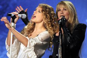 Taylor Swift performs with Stevie Nicks
