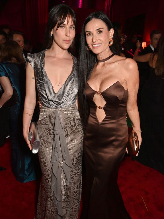Scout LaRue Willis and Demi Moore attend the 2024 Vanity Fair Oscar Party Hosted By Radhika Jones
