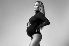 Peta Murgatroyd's maternity pictures https://www.instagram.com/p/CtMnH9Yx8k-/?igshid=MzRlODBiNWFlZA%3D%3D