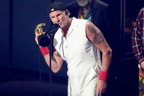 Chad Smith, of Red Hot Chili Peppers, accept the global icon award at the MTV Video Music Awards at the Prudential Center, in Newark, N.J 2022 MTV Video Music Awards - Show, Newark,