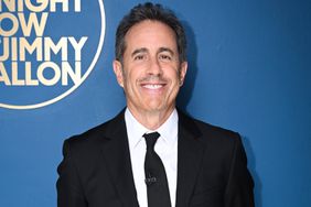  Jerry Seinfeld poses backstage