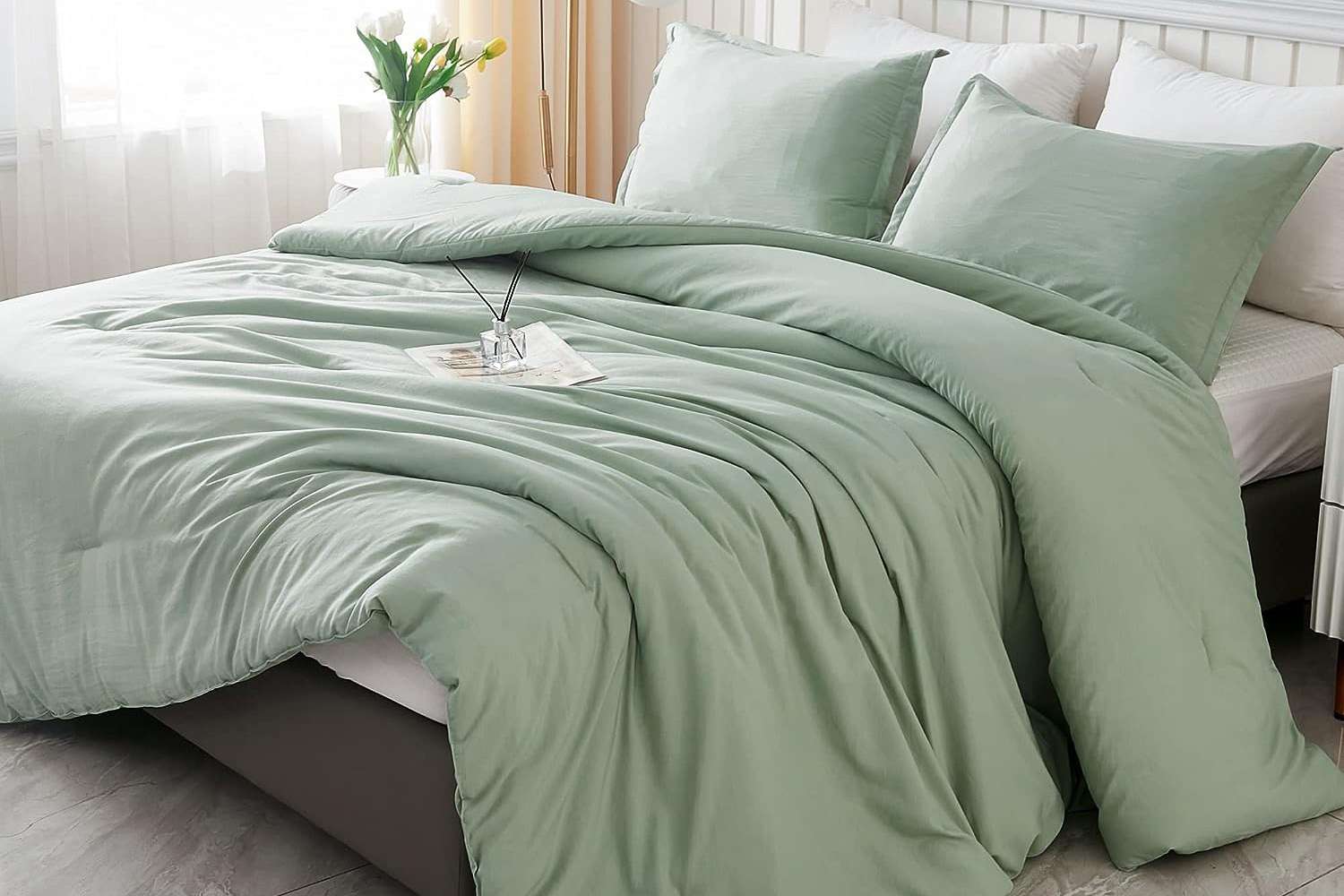Amazon Litanika Queen Comforter Set