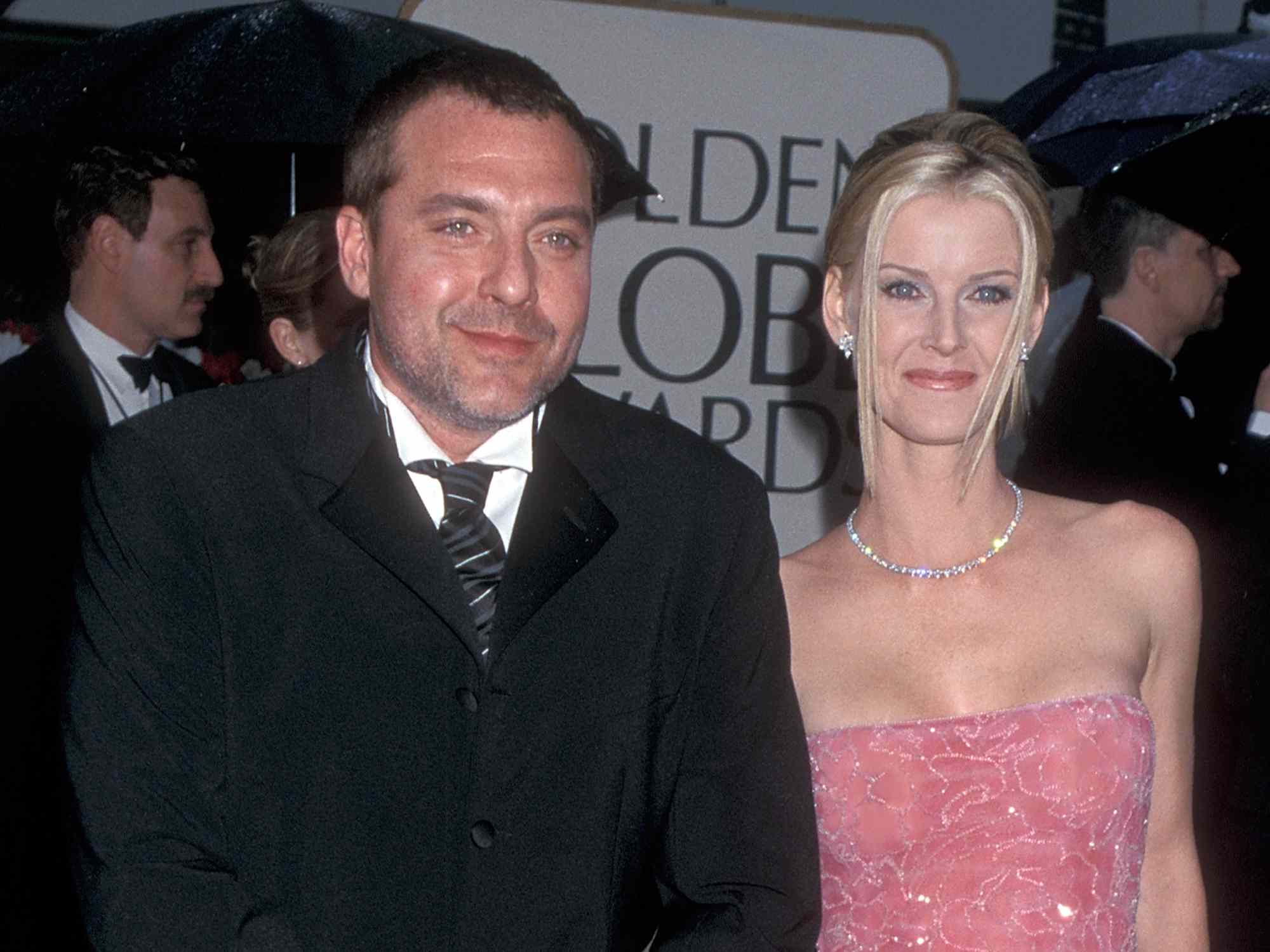 Tom Sizemore and wife actress Maeve Quinlan attend the 57th Annual Golden Globe Awards on January 23, 2000 at the Beverly Hilton Hotel in Beverly Hills, California
