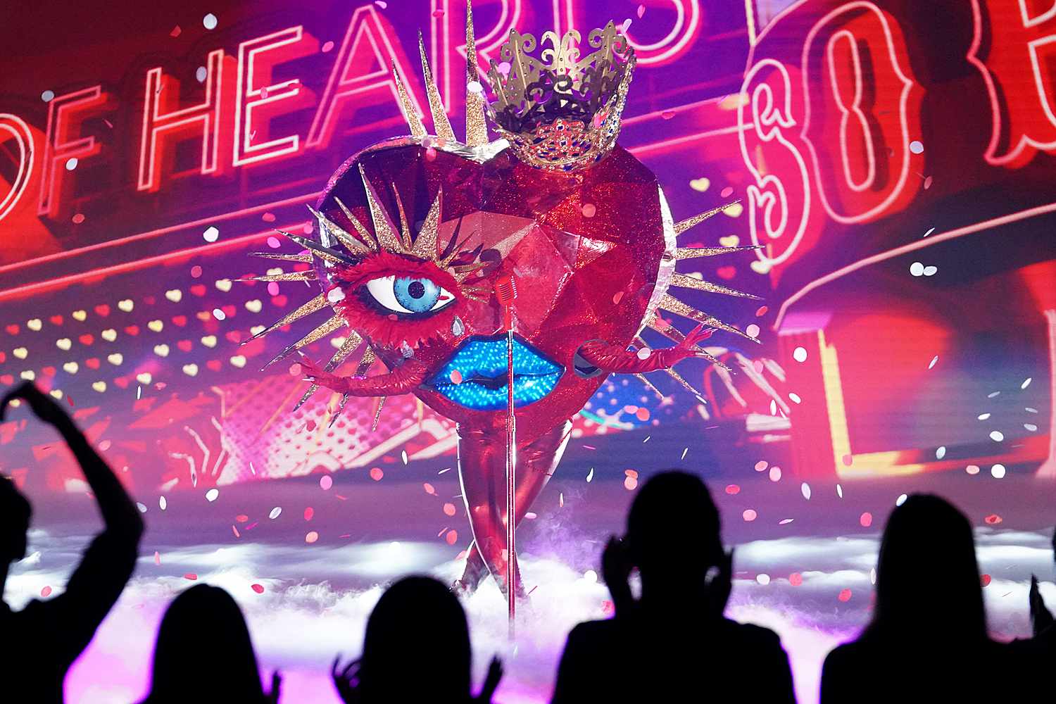 THE MASKED SINGER: Queen Of Hearts