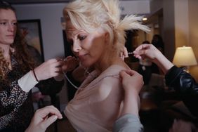 Pamela Anderson Met Gala Jewlery