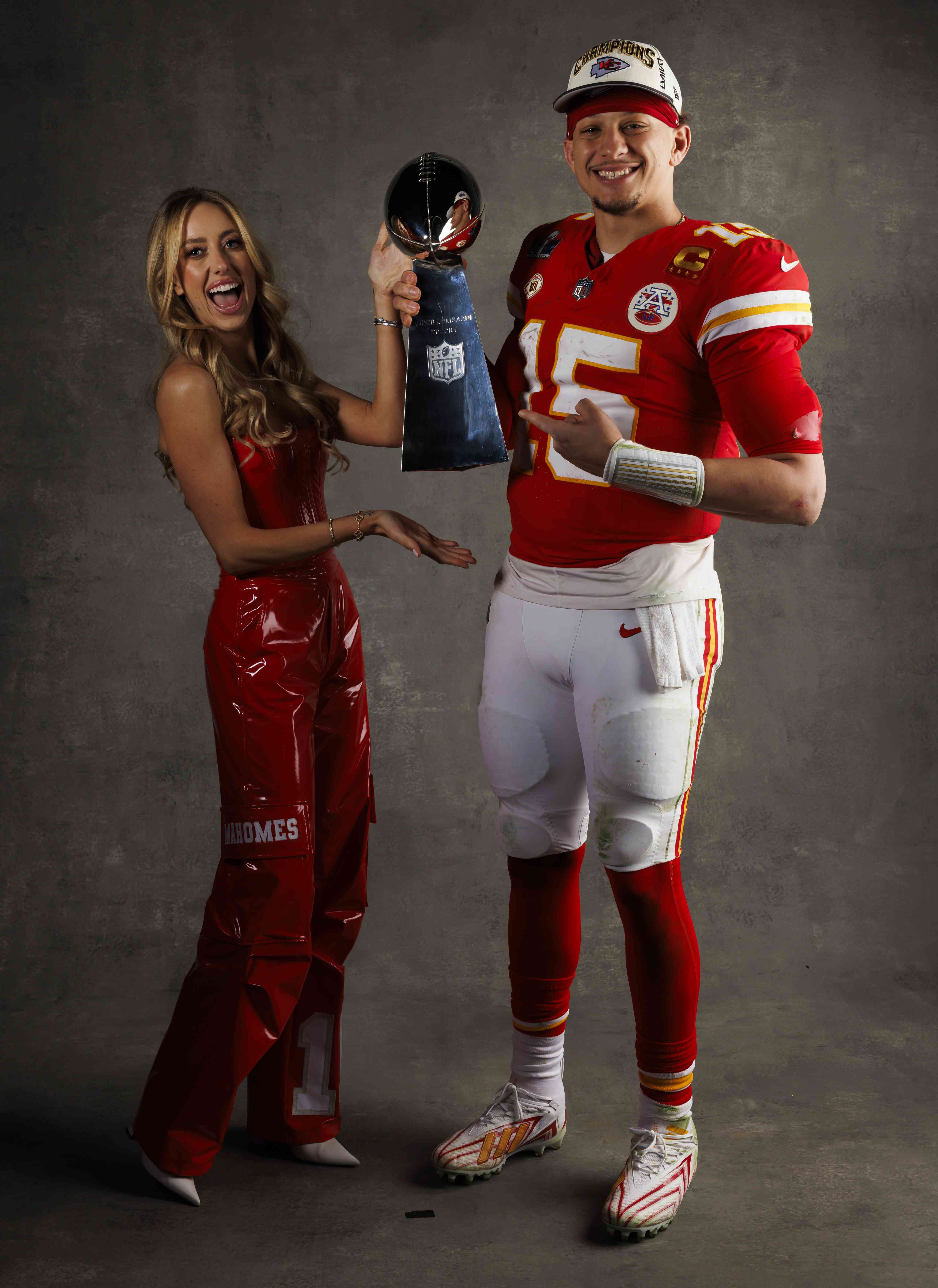 Patrick and Brittany Mahomes Vince Lombardi Trophy Super bowl las vegas 02 11 24