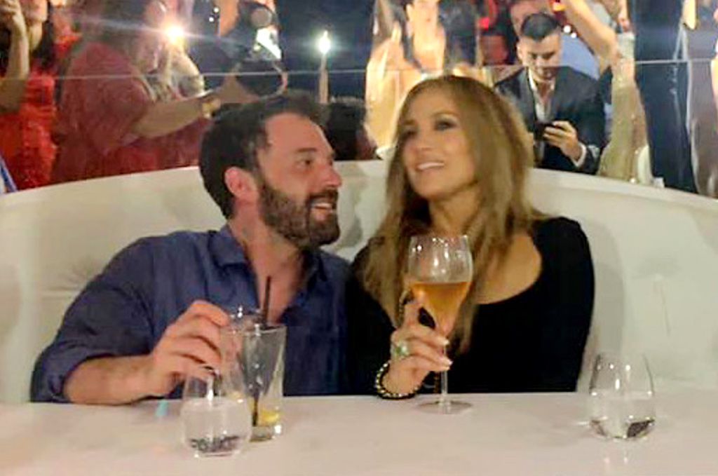 Jennifer Lopez Celebating Her 52nd Birthday Inside Club L Opera In Saint Tropez With Her Man Ben Affleck