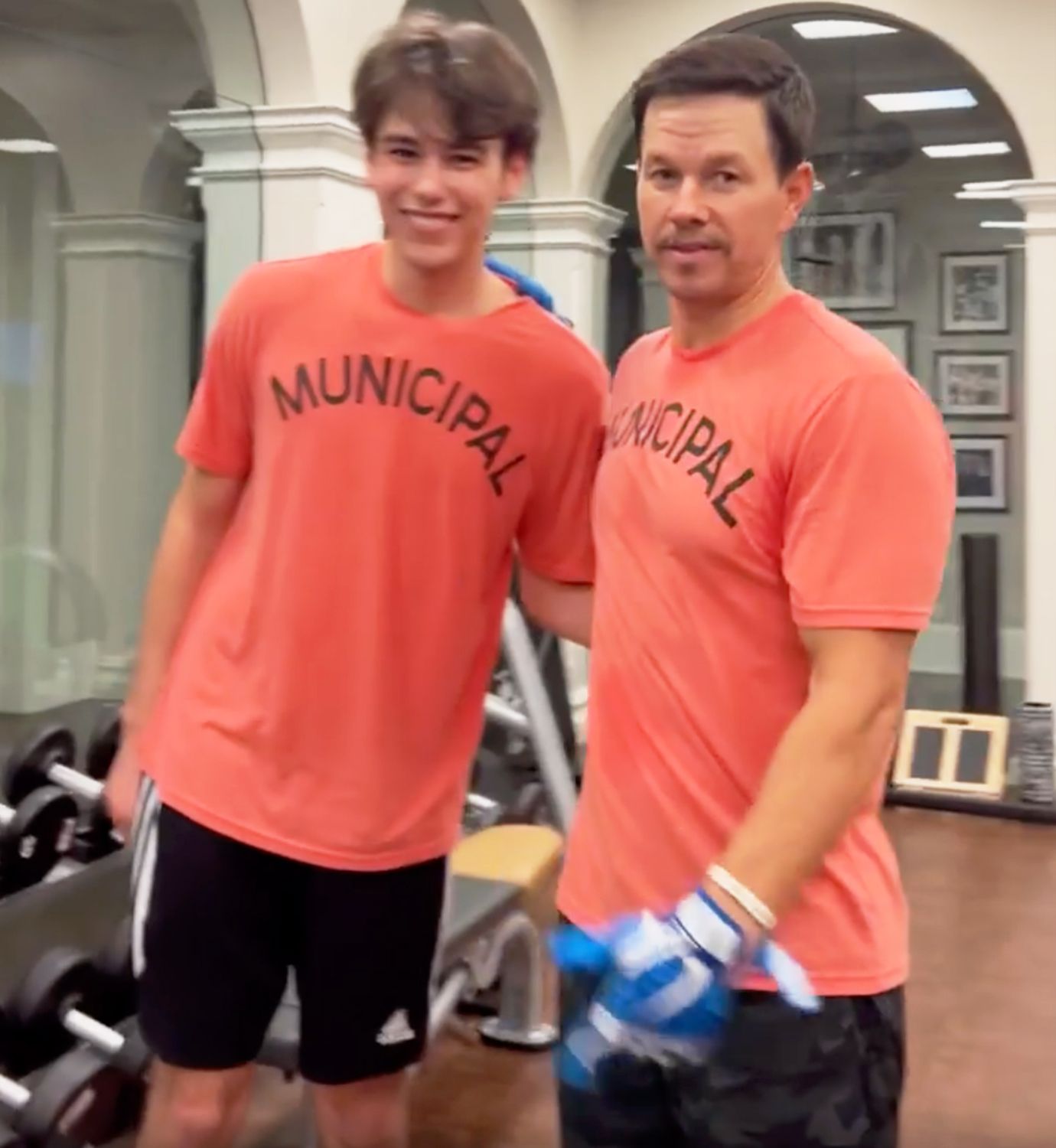 Mark Wahlberg Finds a Gym Buddy in Daughter Ella's Boyfriend: 'A Great Young Man'