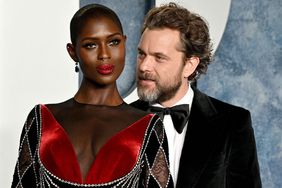BEVERLY HILLS, CALIFORNIA - MARCH 12: Jodie Turner-Smith and Joshua Jackson attend the 2023 Vanity Fair Oscar Party Hosted By Radhika Jones at Wallis Annenberg Center for the Performing Arts on March 12, 2023 in Beverly Hills, California. (Photo by Lionel Hahn/Getty Images)