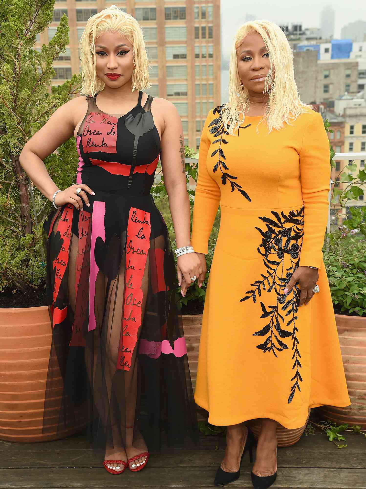 Nicki Minaj and Carol Maraj attend the Oscar De La Renta front Row during New York Fashion Week on September 11, 2018.