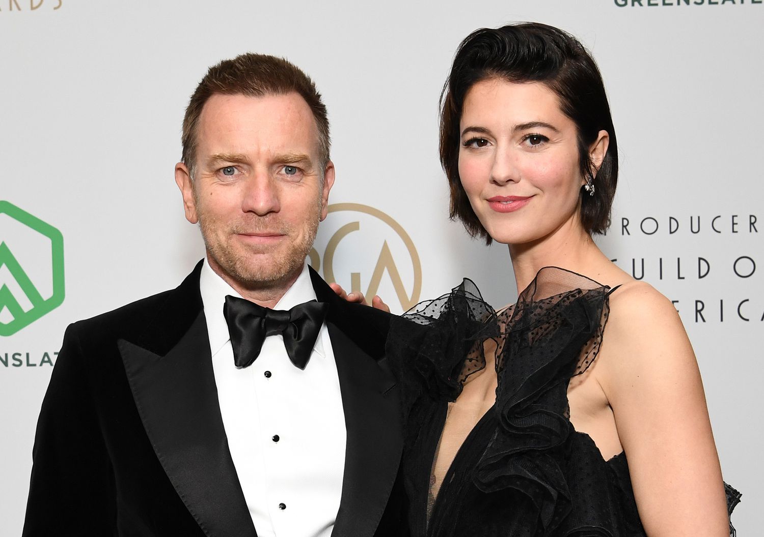 Ewan McGregor and Mary Elizabeth Winstead attend The 33rd Producers Guild Awards Supported By GreenSlate at Fairmont Century Plaza on March 19, 2022 in Los Angeles, California