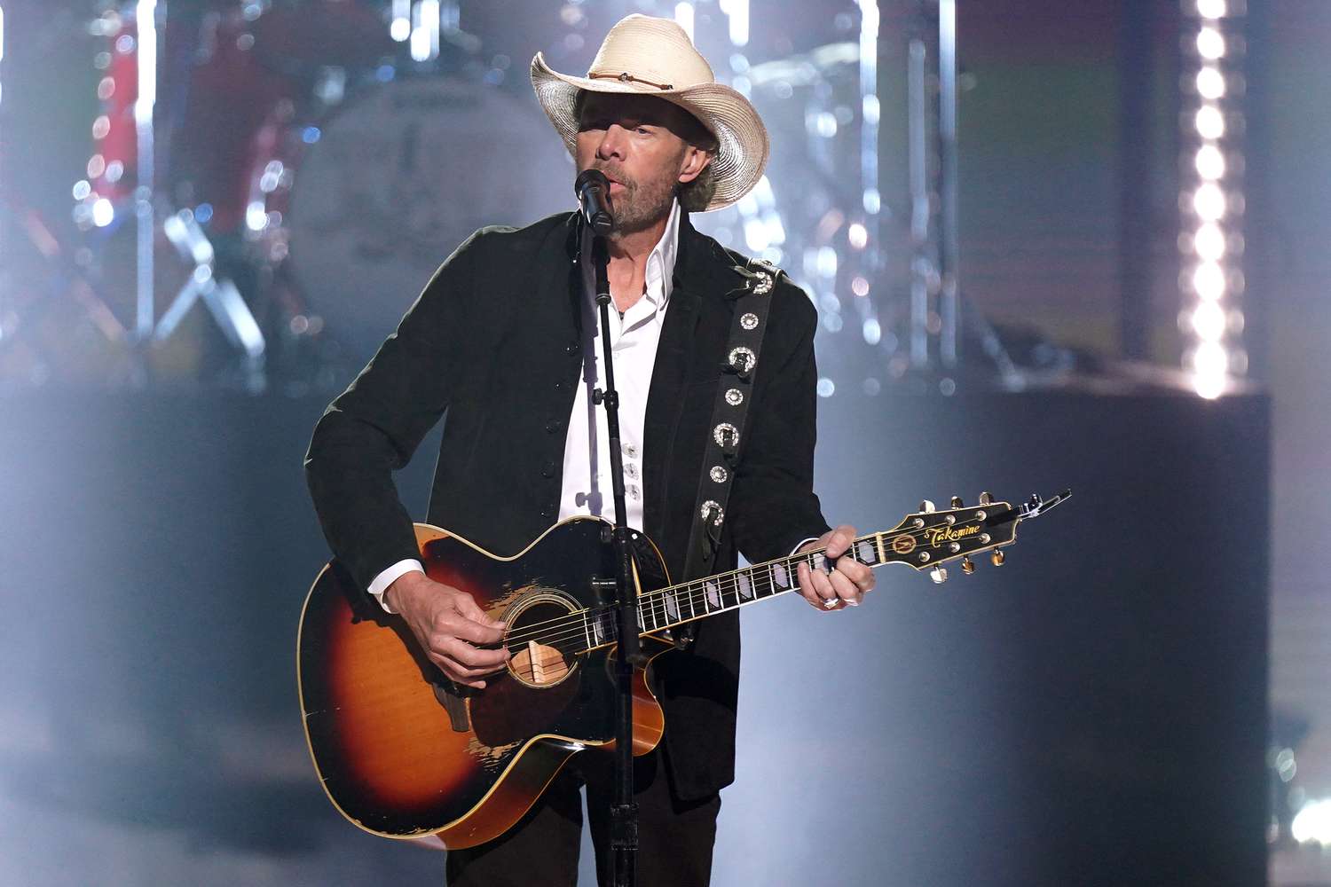 Toby Keith performs on stage during the 2023 People's Choice Country Awards held at the Grand Ole Opry House on September 28, 2023 in Nashville, Tennessee. 