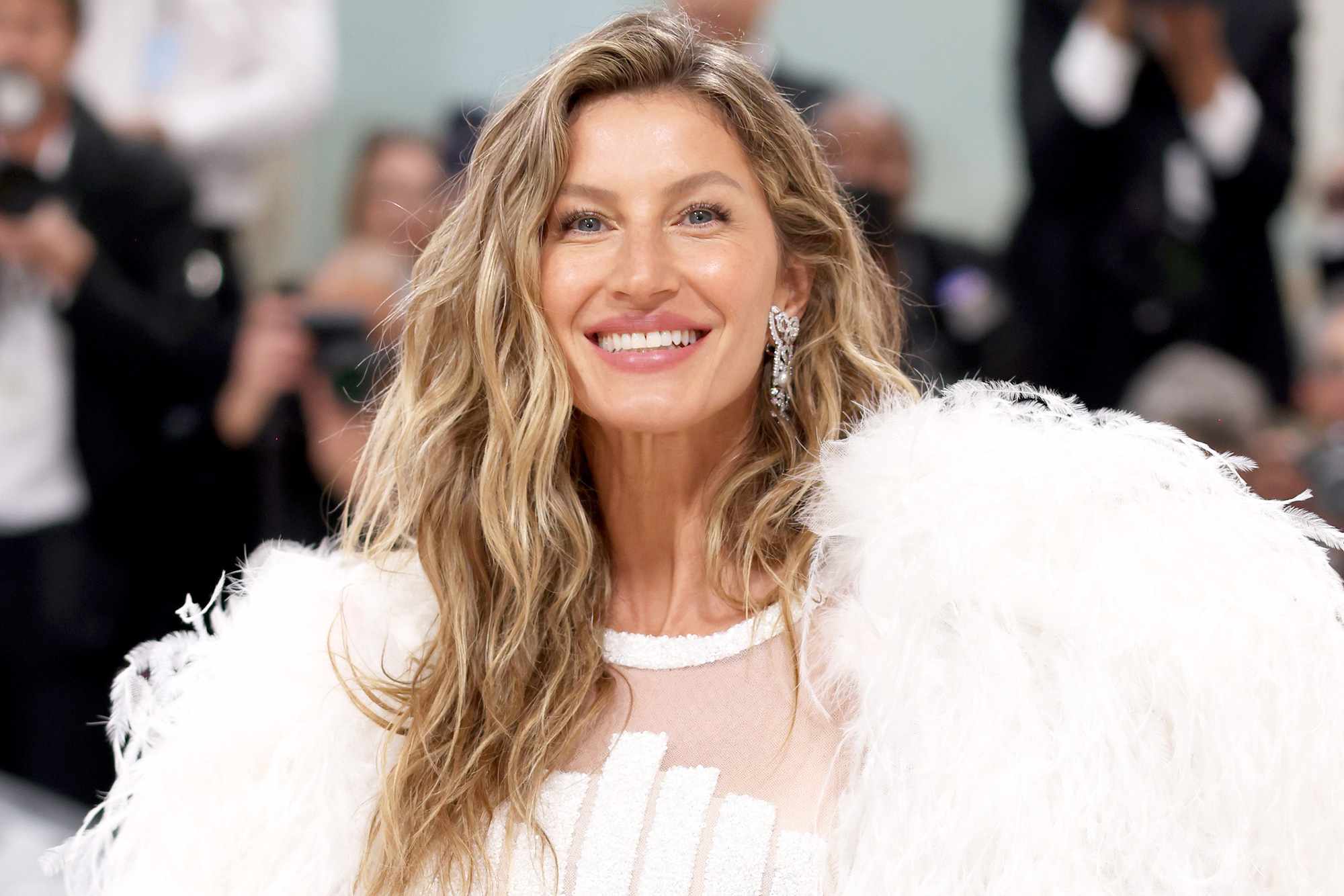 Gisele BÃ¼ndchen attends The 2023 Met Gala Celebrating "Karl Lagerfeld: A Line Of Beauty" at The Metropolitan Museum of Art on May 01, 2023 in New York City.