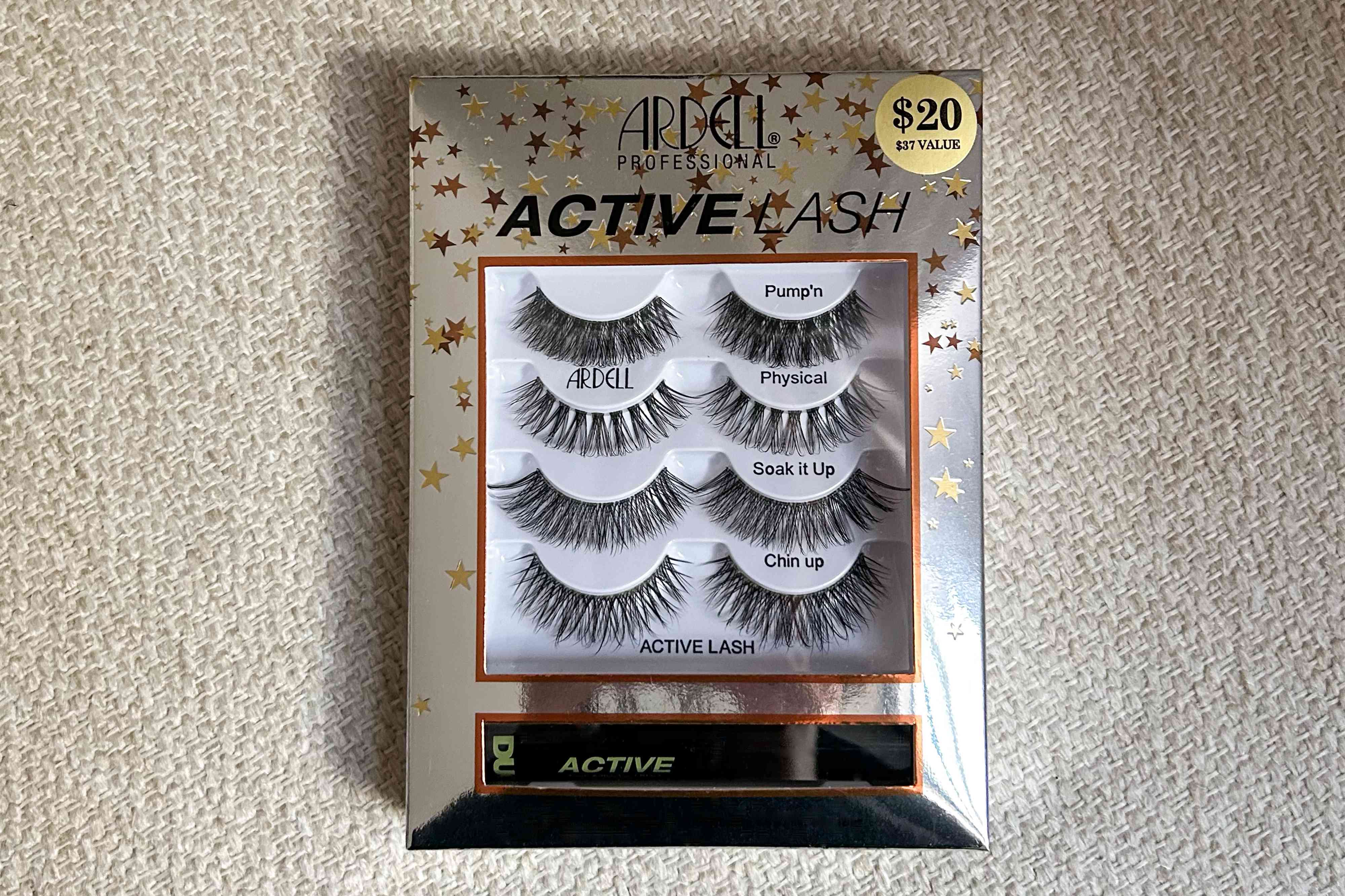 Ardell Active Lash on flat patterned surface