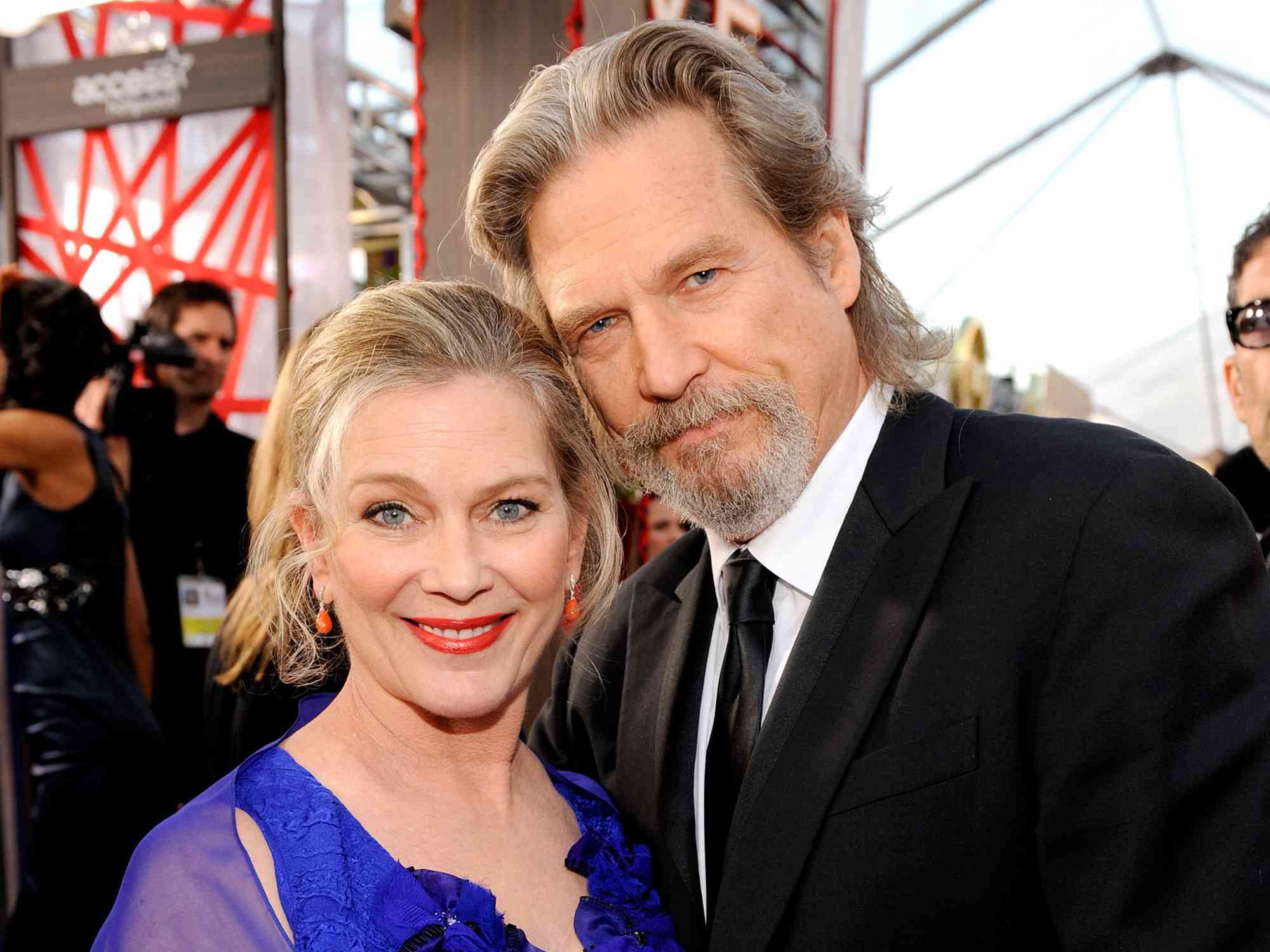 Susan Geston (L) and actor Jeff Bridges arrive at the 16th Annual Screen Actors Guild Awards held at the Shrine Auditorium on January 23, 2010 in Los Angeles, California