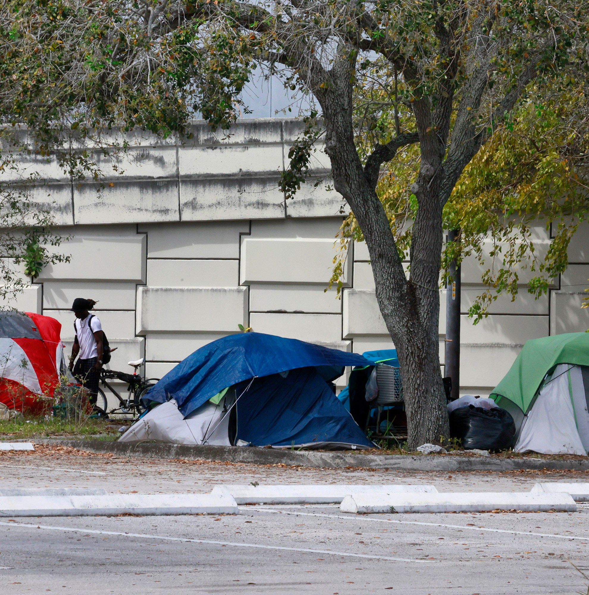 What the Supreme Court case on tent encampments could mean for homeless people