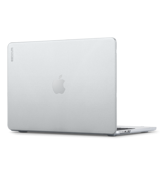 Vinklet visning av baksiden av Incase Hardshell-dekselet til MacBook Air, som byr på lett, formtilpasset beskyttelse uten å fjerne tilgangen til porter, lys eller knapper.