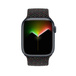 Örgü Solo Loop’un Apple Watch kadranını ve Digital Crown’u gösteren önden görünümü.
