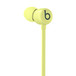 Trådlösa öronsnäckor som räcker hela dagen med den distinkta Beats-logotypen.