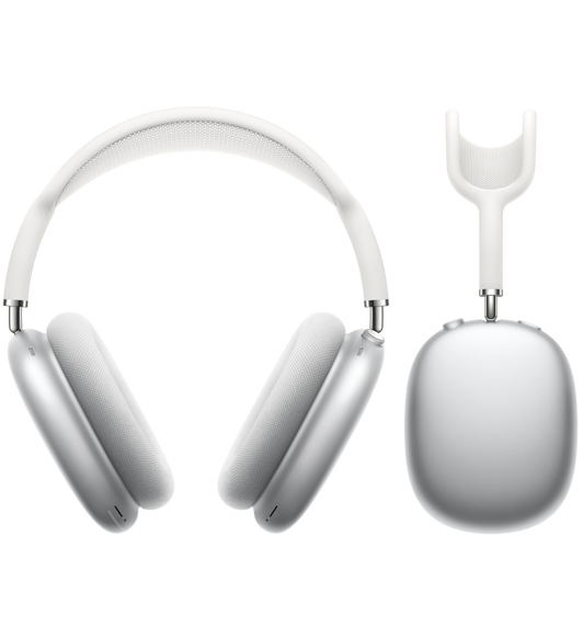 Widziane z przodu AirPods Max w kolorze srebrnym obok widzianej z boku obudowy słuchawek AirPods Max.