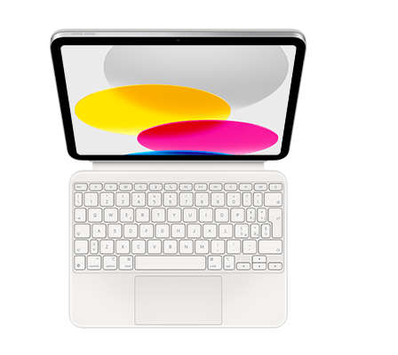 Una Magic Keyboard Folio bianca agganciata a un iPad in orizzontale, tasti freccia disposti a T capovolta, trackpad integrato