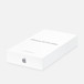 Weißer Versandkarton, schräge Draufsicht, Apple Logo auf der Seite, Text lautet „iPhone 12 Pro Max“, Apple Zertifiziert Refurbished