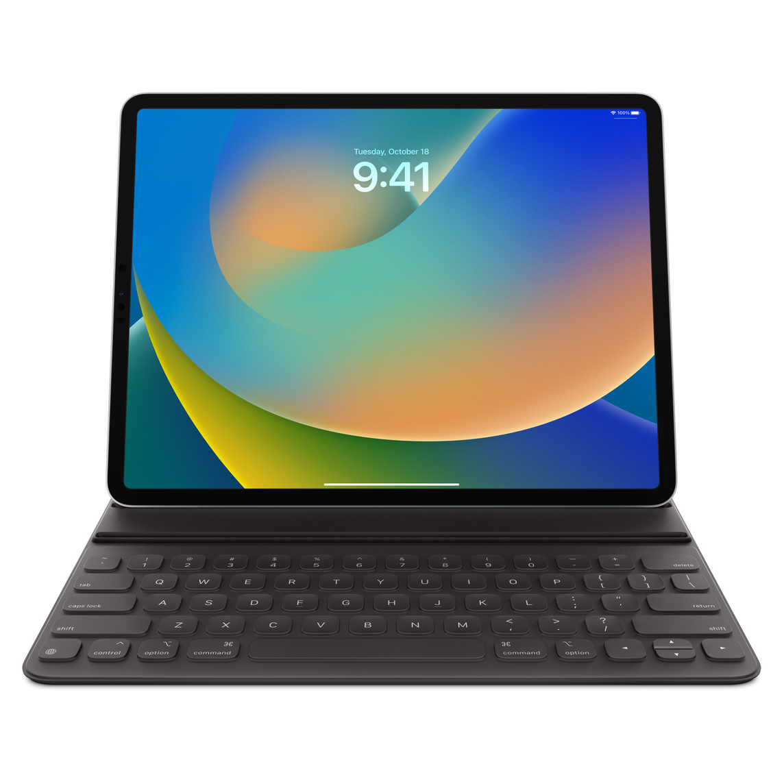 Smart Keyboard Folio for iPad Pro 12.9-inch (5th generation) in black, attached to its companion iPad Pro.