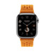 オレンジのトリコシンプルトゥールストラップ。Apple Watchの文字盤が見えている。