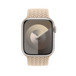 米色编织单圈表带搭配效果的正面视图，展示 Apple Watch 表盘和数码表冠