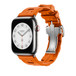 Orange 橙色 Kilim Single Tour 表带的搭配效果，展示 Apple Watch 表盘和数码表冠。