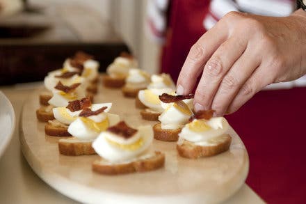 Toasts With Egg and Bacon