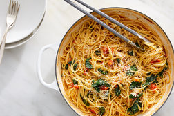 Image for One-Pot Spaghetti With Cherry Tomatoes and Kale