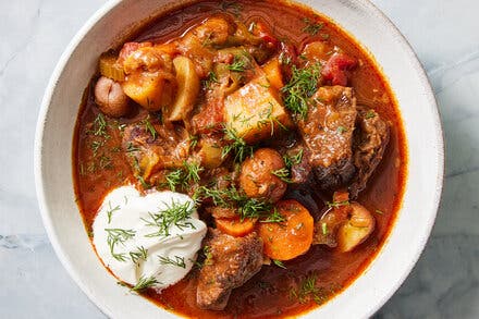 Gulyásleves (Beef and Potato Soup With Paprika)